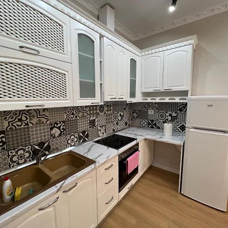 Leti Apartaments 21 Dhjetori Sc Тирана Экстерьер фото